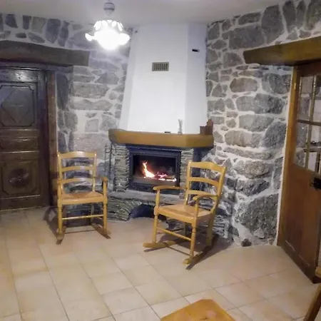 Le Petit Riou * Sainte-Marguerite-Lafigere