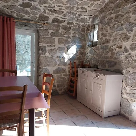 Le Petit Riou Apartment